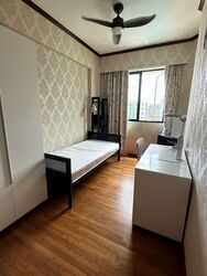 Simei Green Condominium (D18), Condominium #563311001